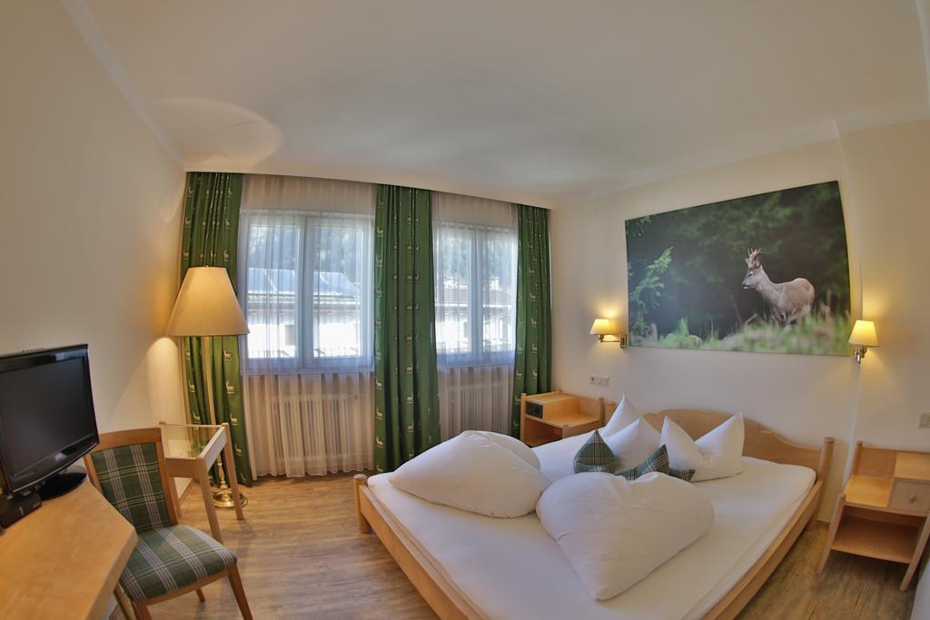 Pension Gletscherblick Fulpmes Zimmer foto
