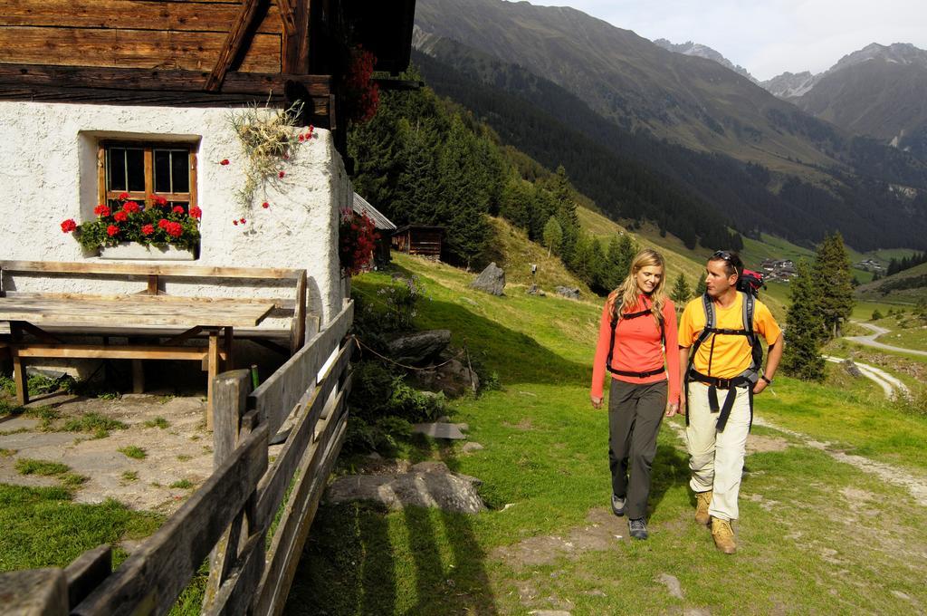 Pension Gletscherblick Fulpmes Exterior foto